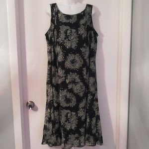 Woman's dress, petite
